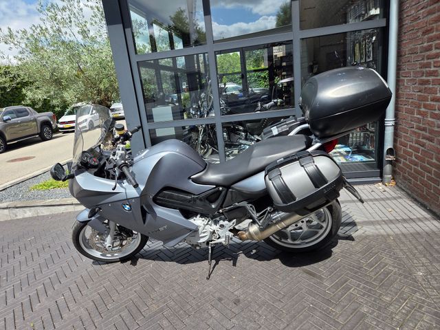 bmw - f-800-st