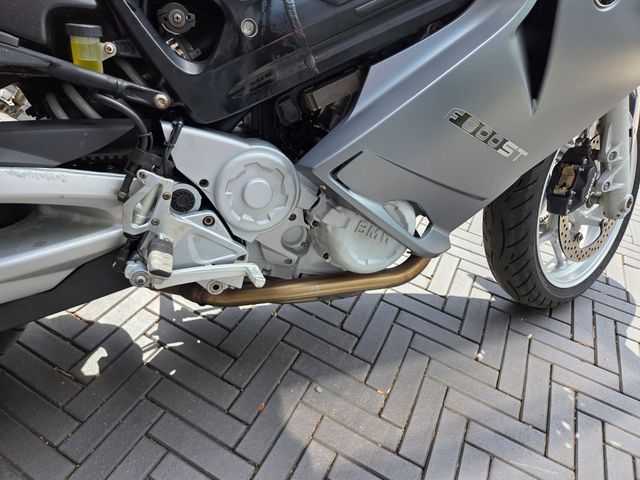 bmw - f-800-st