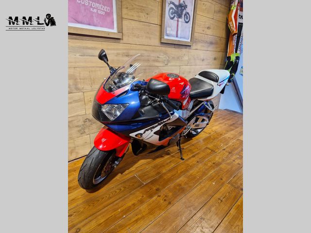 honda - cbr-900-rr-fireblade