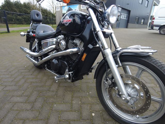 honda - vt-1100-c-shadow