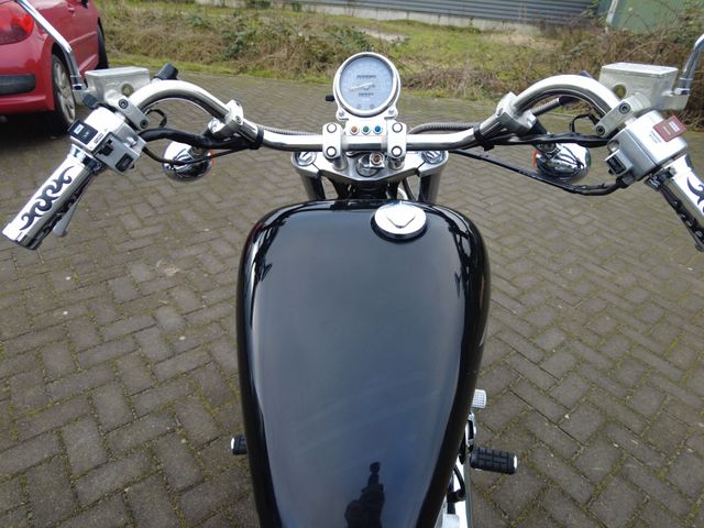 honda - vt-1100-c-shadow