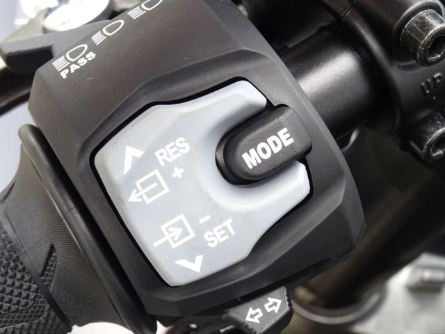 suzuki - gsx-r-1300-hayabusa