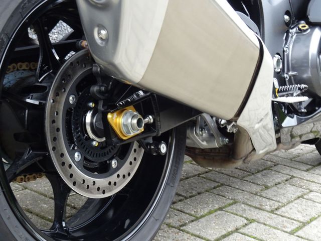 suzuki - gsx-r-1300-hayabusa