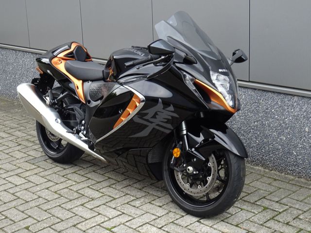 suzuki - gsx-r-1300-hayabusa