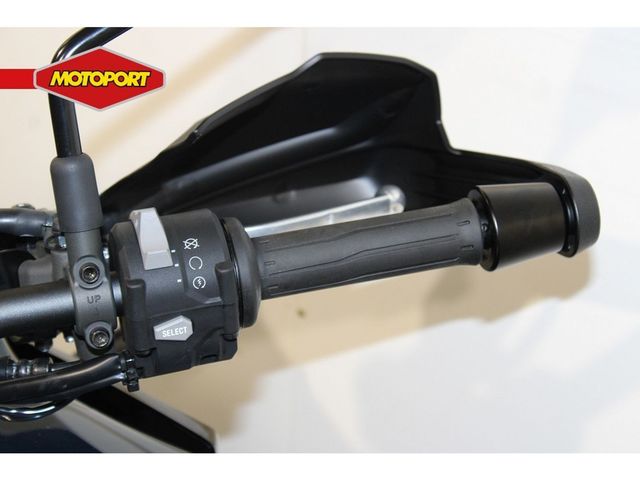 kawasaki - versys-1100-se