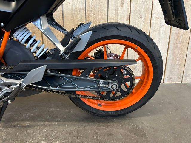 ktm - 390-duke