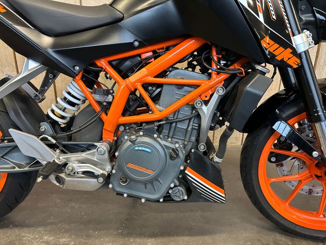 ktm - 390-duke