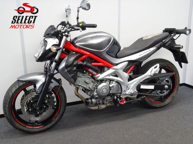 suzuki - sfv-650-gladius