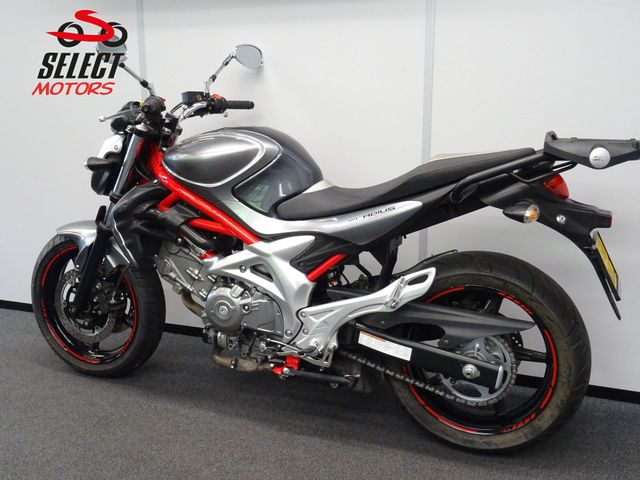 suzuki - sfv-650-gladius