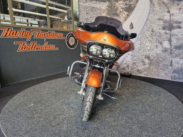 harley-davidson - road-glide-screamin-eagle-cvo-fltrxse