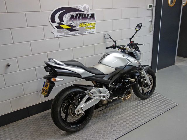 suzuki - gsr-600-a