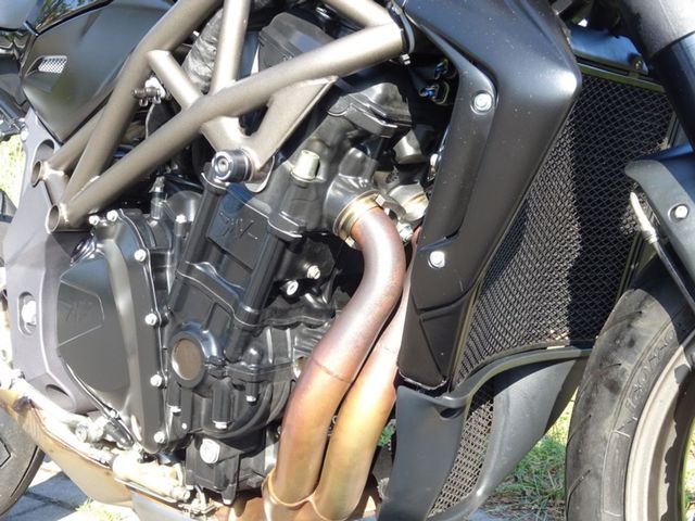 mv-agusta - brutale-990-r