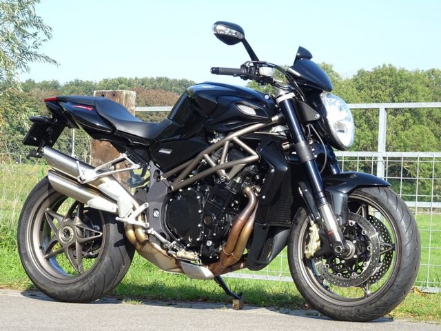 mv-agusta - brutale-990-r