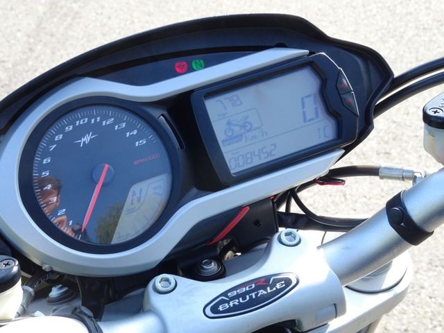 mv-agusta - brutale-990-r