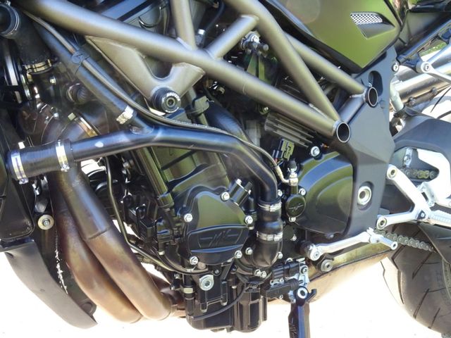 mv-agusta - brutale-990-r