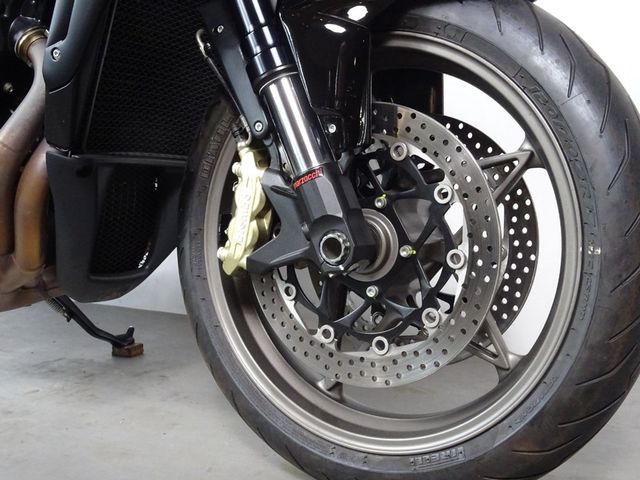 mv-agusta - brutale-990-r