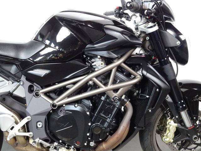 mv-agusta - brutale-990-r