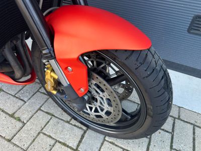 TRIUMPH STREET TRIPLE 675 – foto 4