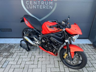 TRIUMPH STREET TRIPLE 675 – foto 2