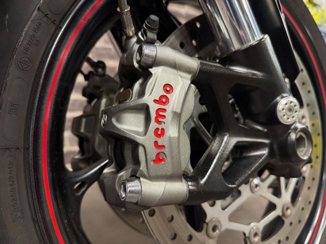 triumph - street-triple-rs