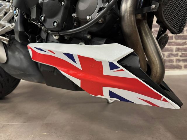 triumph - street-triple-rs