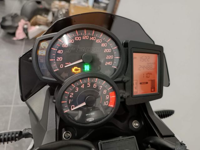 bmw - f-800-r