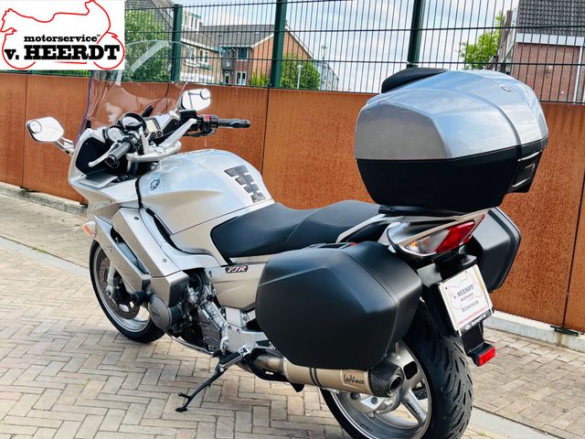 yamaha - fjr-1300
