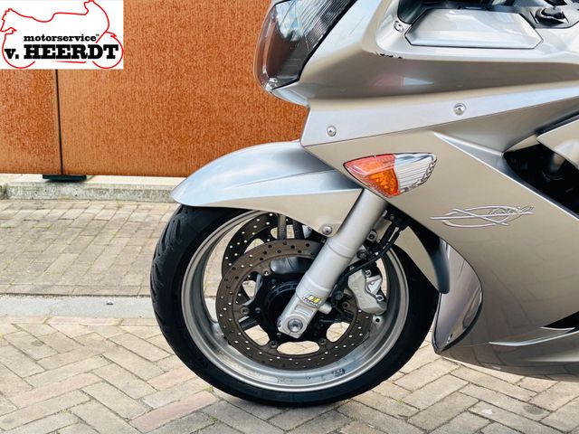 yamaha - fjr-1300