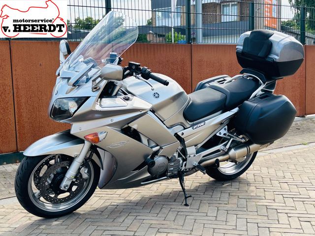 yamaha - fjr-1300