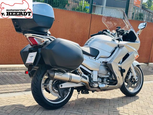 yamaha - fjr-1300
