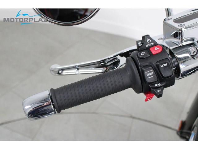 bmw - r-18