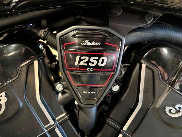 indian - scout-bobber-limited-tech