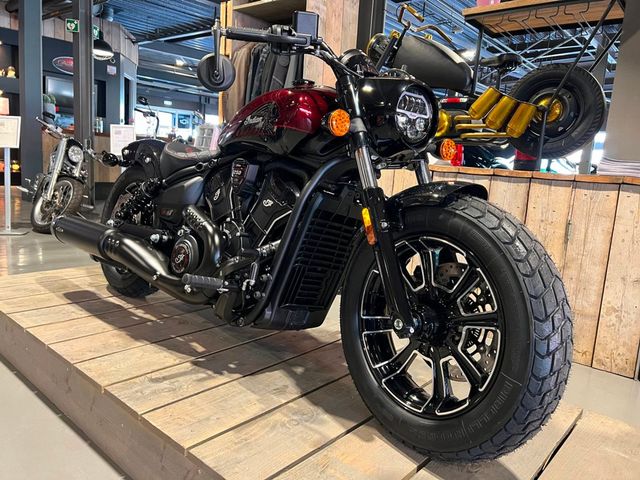 indian - scout-bobber-limited-tech