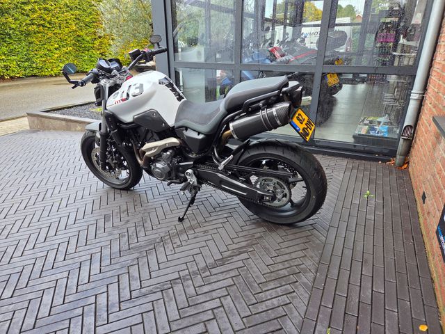 yamaha - mt-03