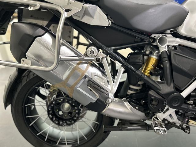 bmw - r-1250-gs-adventure