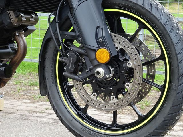 suzuki - v-strom-1050