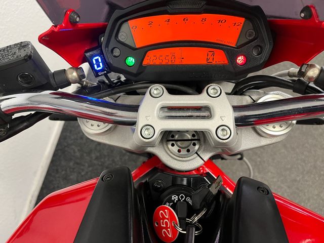 ducati - monster-696