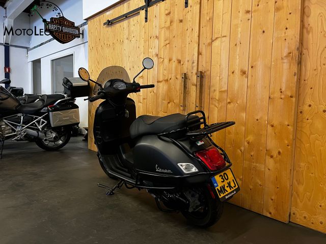 piaggio - gts-touring-300