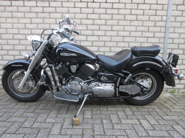 yamaha - xvs-1100-dragstar