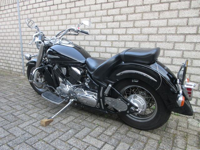 yamaha - xvs-1100-dragstar