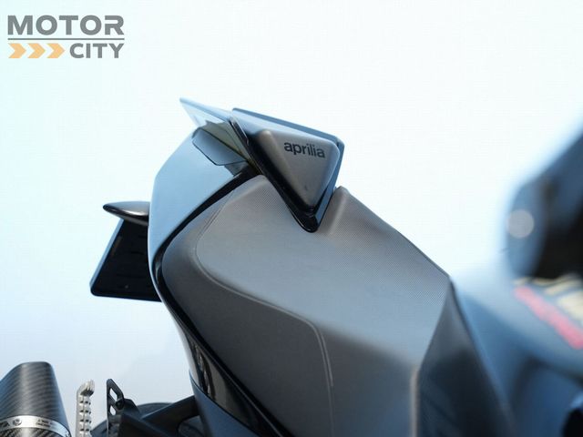 aprilia - tuono-v4-factory