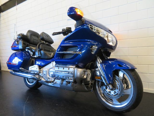 honda - gl-1800-goldwing