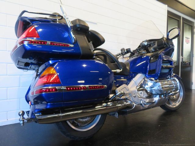 honda - gl-1800-goldwing