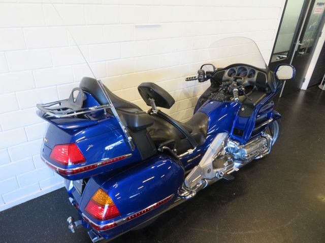 honda - gl-1800-goldwing