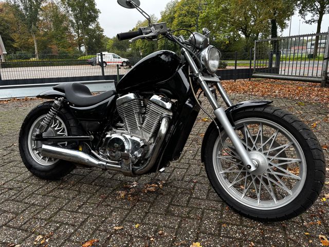 suzuki - vs-700-intruder