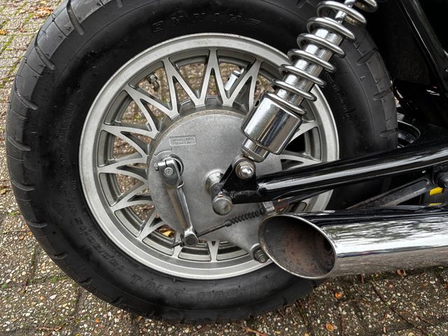 suzuki - vs-700-intruder