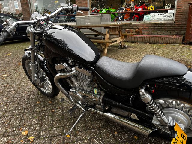 suzuki - vs-700-intruder