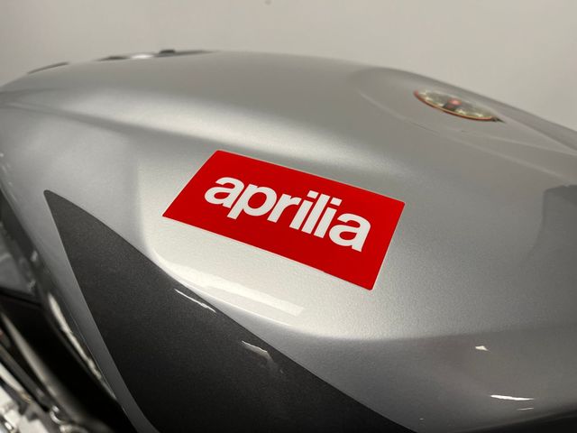 aprilia - rsv-1000-r