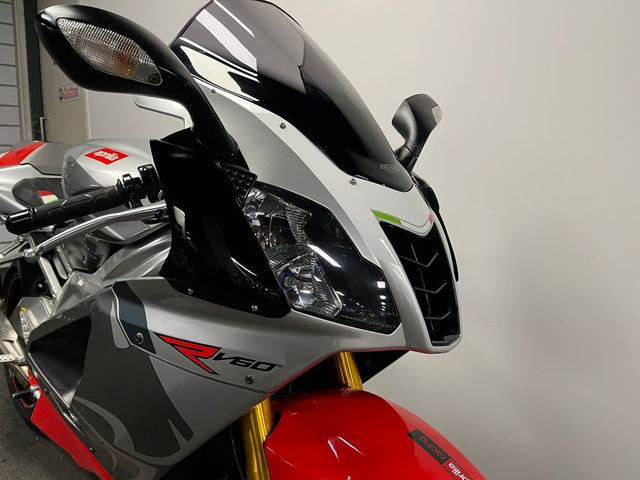 aprilia - rsv-1000-r