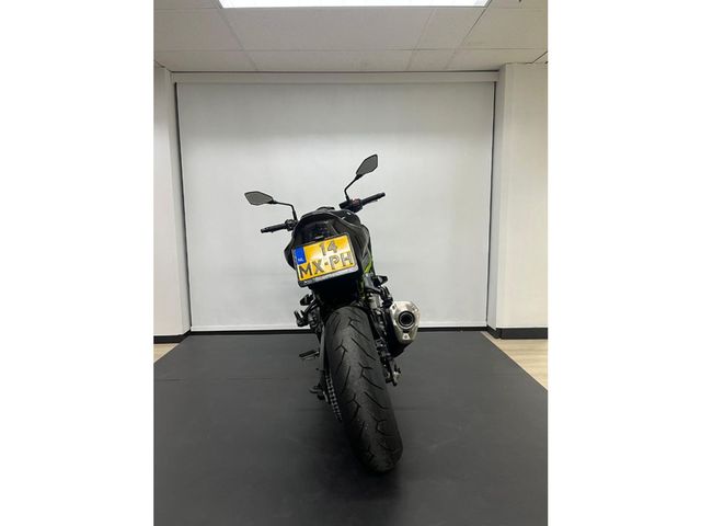 kawasaki - z900